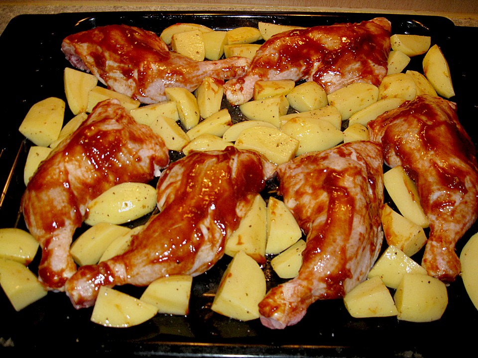 Knuspriges Hähnchen mit Kartoffelecken | Chefkoch.de