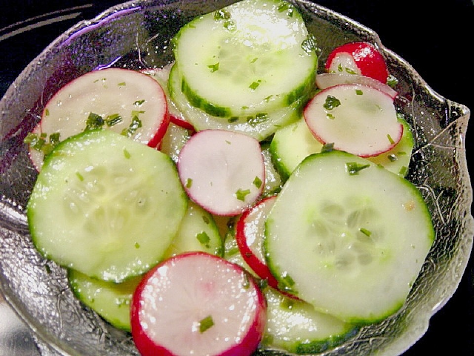 Gurkensalat mit Radieschen von ulkig | Chefkoch.de