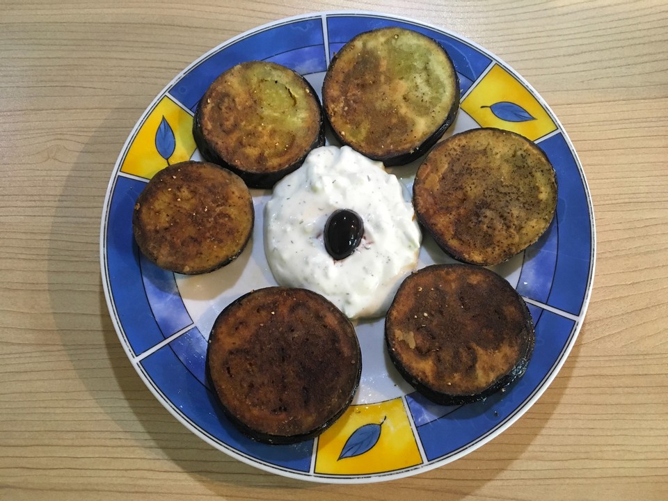 Melitzanes Tiganites - gebratene Auberginen von alina1st | Chefkoch.de
