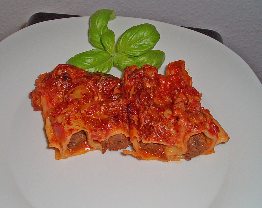 Cannelloni mit Hackfleisch - Tomatensoße von Meskya2 | Chefkoch.de