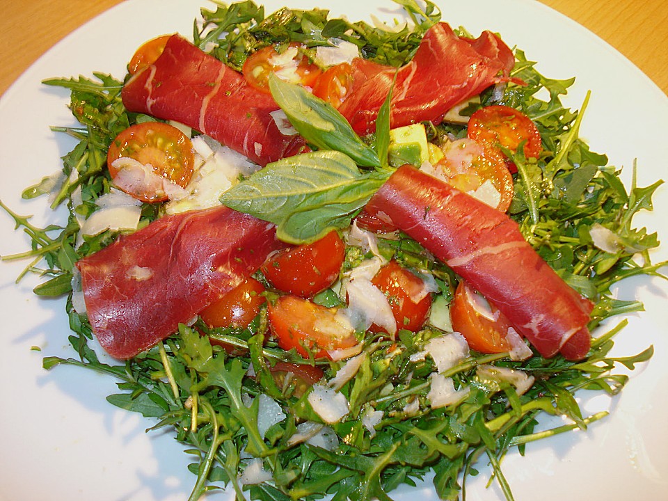 Avocadosalat mit Parmesan, Rucola und Parmaschinken | Chefkoch.de