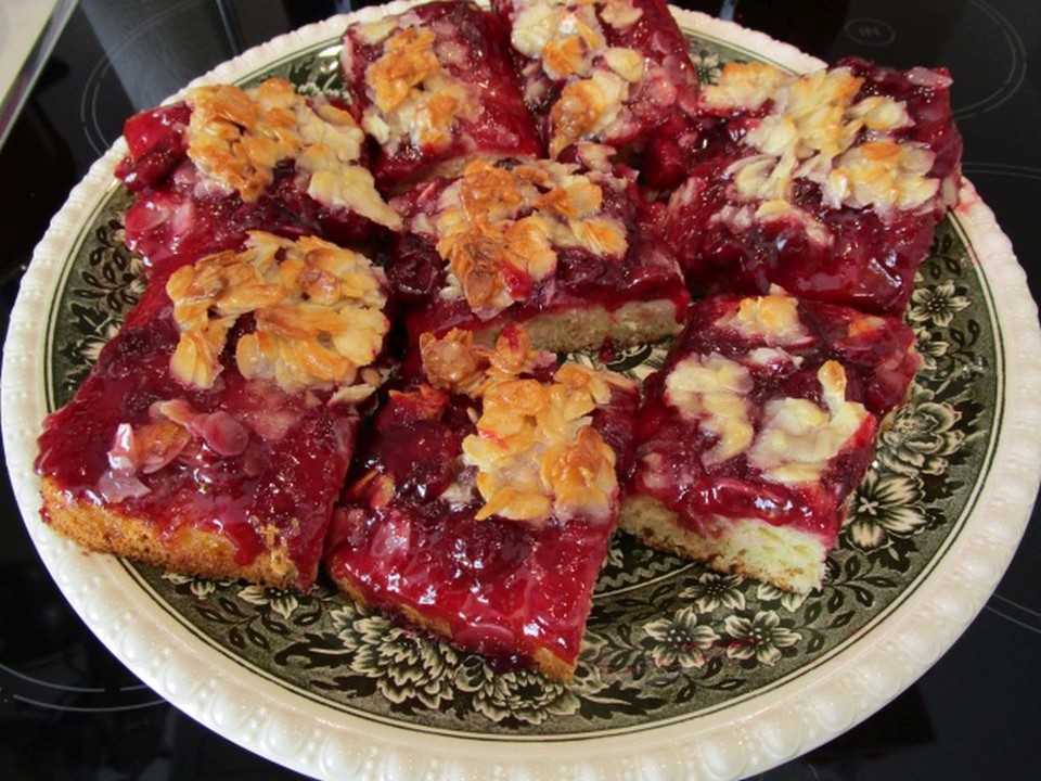 Butterkuchen mit roter Grütze von mima53 | Chefkoch.de