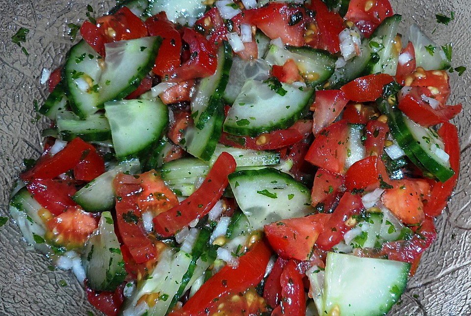 Gurken - Tomatensalat von Floehchen3 | Chefkoch.de