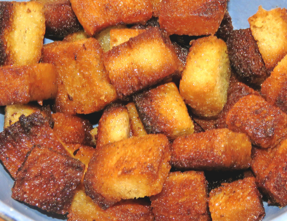 Croutons für Salate oder Cremesuppen von anika2805 | Chefkoch.de