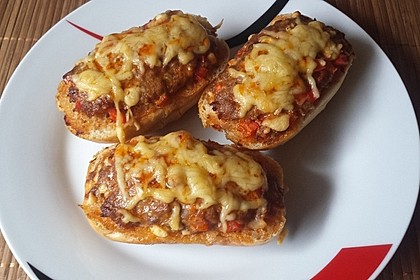 Pizza - Hackfleisch - Brötchen