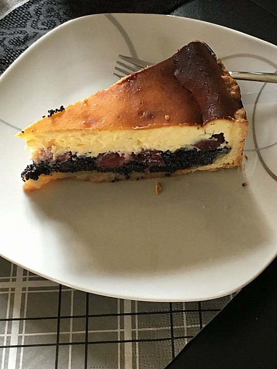 Mohn - Käsekuchen mit Kirschen von krikri | Chefkoch.de