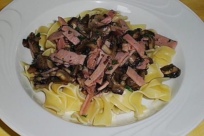 Tagliatelle Mit Sahne-Pilzsauce Von Linda1 | Chefkoch.de