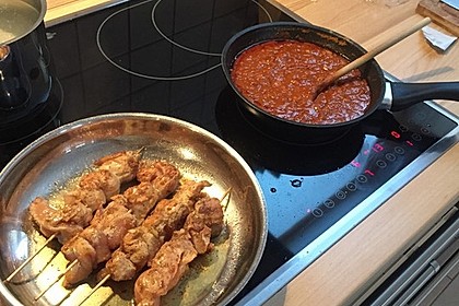 Hähnchen-Saté mit Erdnusssauce 9