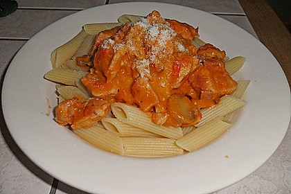 Penne mit Hähnchen und Champignons 18