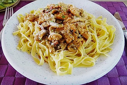 Penne mit Hähnchen und Champignons 2