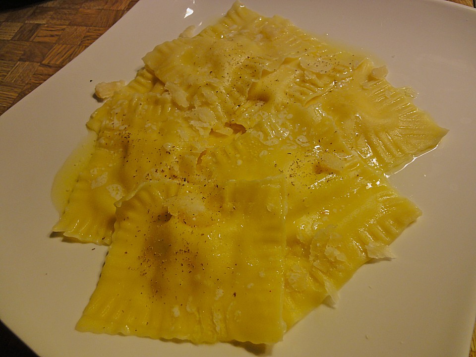 Ravioli mit Trüffel - Käsefüllung von tiggerblue78 | Chefkoch.de