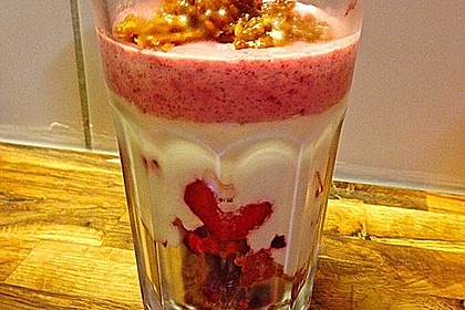 4 Schicht - Frucht - Joghurt - Dessert 8