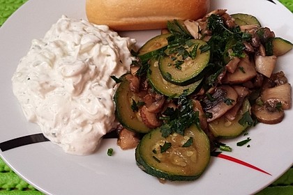 Zucchini - Champignon - Pfanne