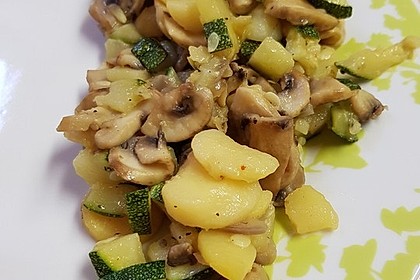 Zucchini - Champignon - Pfanne 16