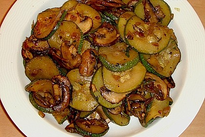 Zucchini - Champignon - Pfanne 12