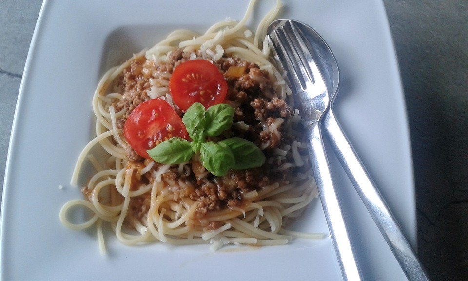 Schnelle Sauce &amp;#39;Bolognese&amp;#39;-Art von klause | Chefkoch.de