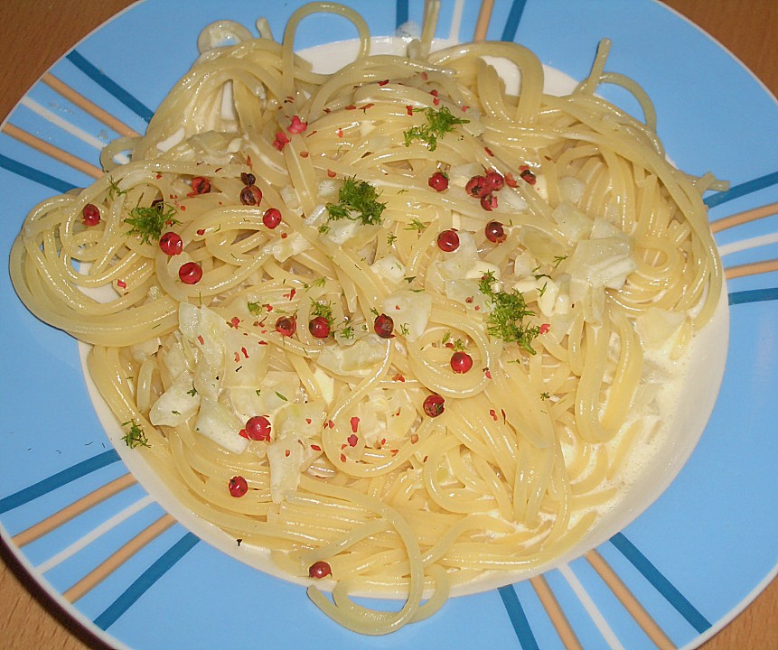 Spaghetti mit Fenchel - Sahne - Käsesoße von cuciiina | Chefkoch.de