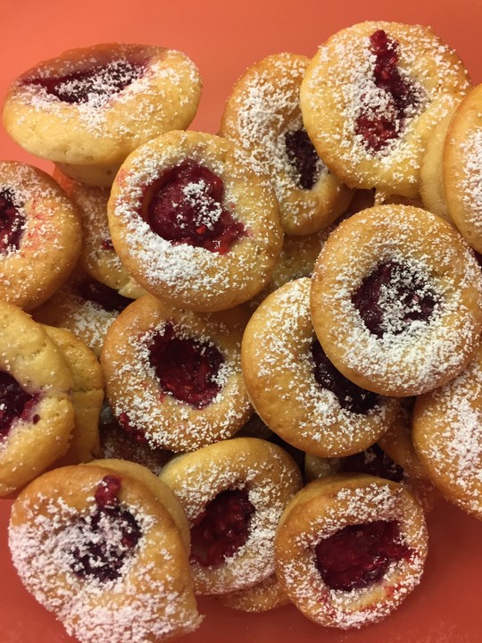 Himbeermuffins mit saurer Sahne | Chefkoch.de