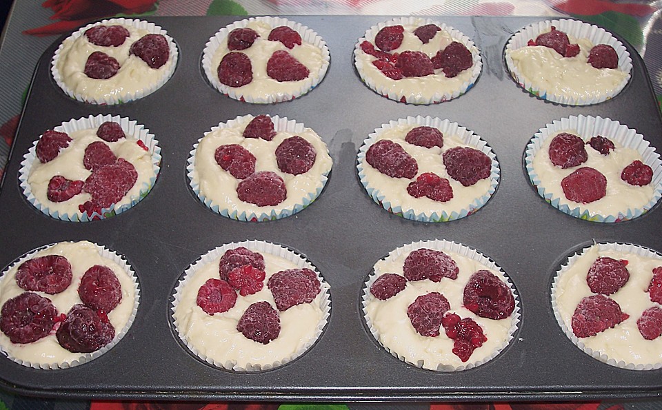 Himbeermuffins mit saurer Sahne | Chefkoch.de