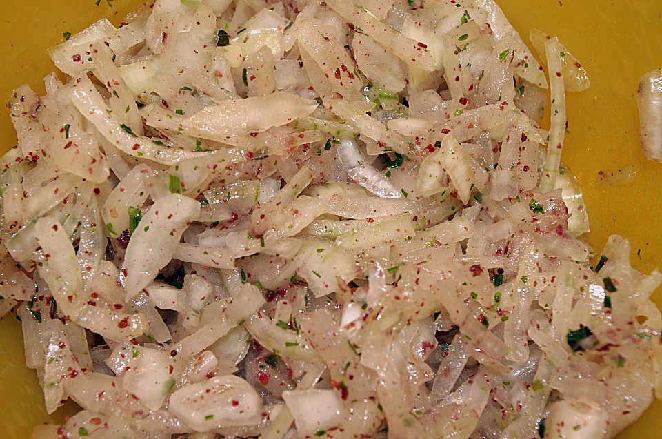Zwiebelsalat mit Sumach von lobloch4 | Chefkoch.de