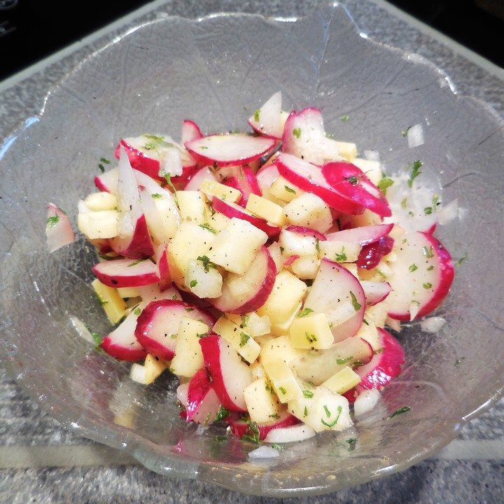 Radieschen - Apfel - Salat von björk | Chefkoch.de