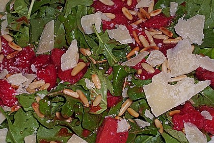 Basilikum-Rucolasalat mit Erdbeeren 58