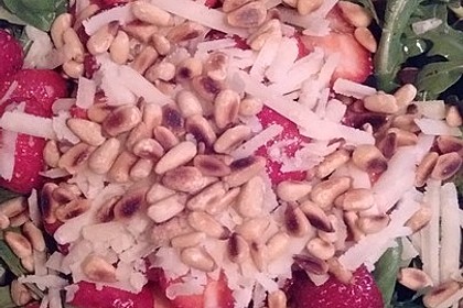 Basilikum-Rucolasalat mit Erdbeeren 61
