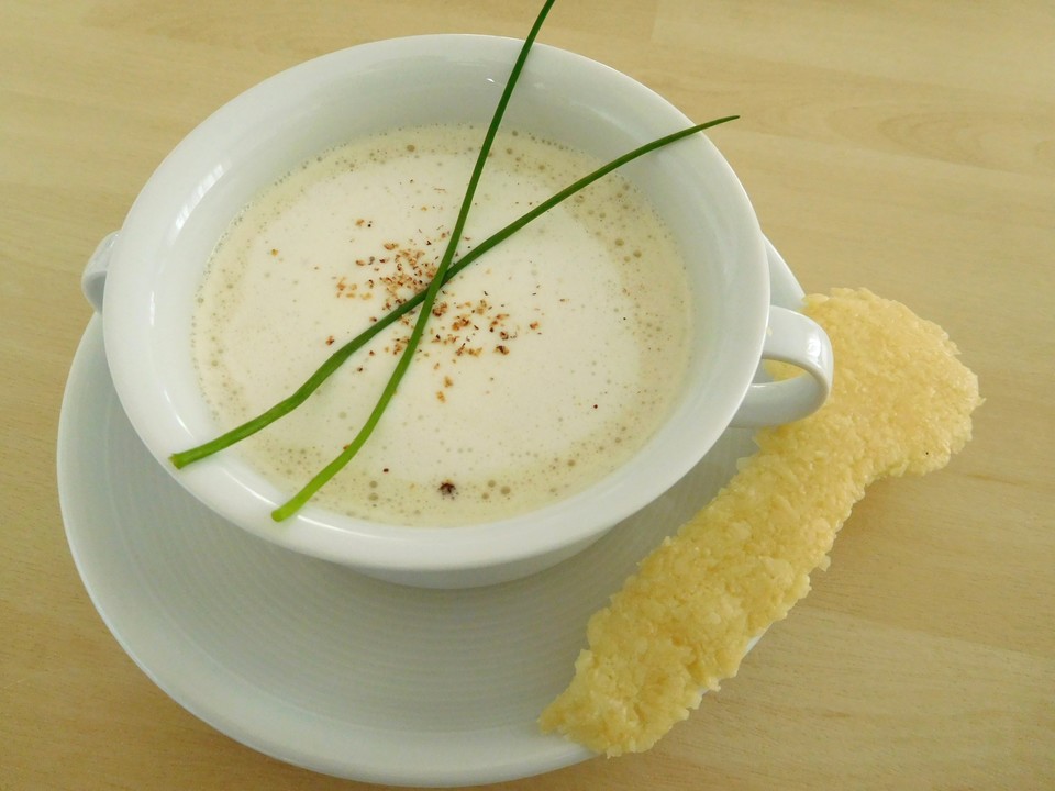 Feine Zwiebelsuppe mit Parmesan von Koelkast | Chefkoch.de