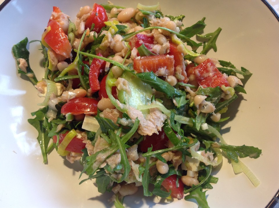 Toskanischer Thunfischsalat mit Bohnen und Zwiebeln von Baumfrau ...