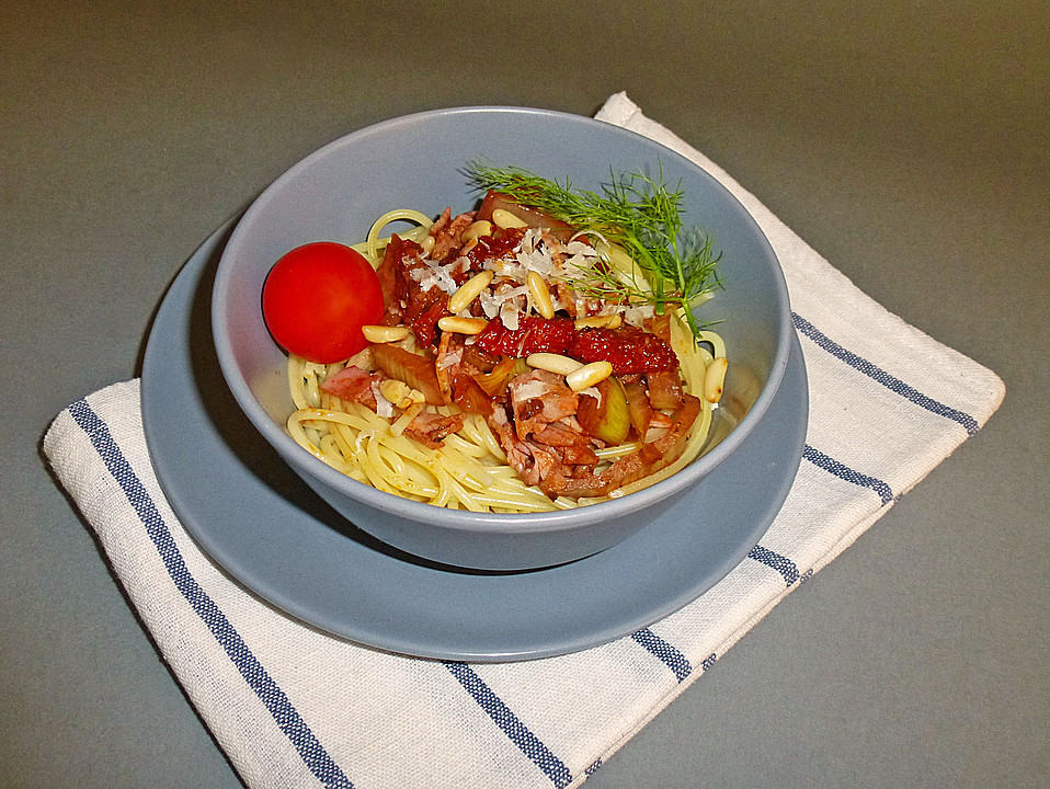 Spaghetti mit Fenchel und Schinken von filifer | Chefkoch.de