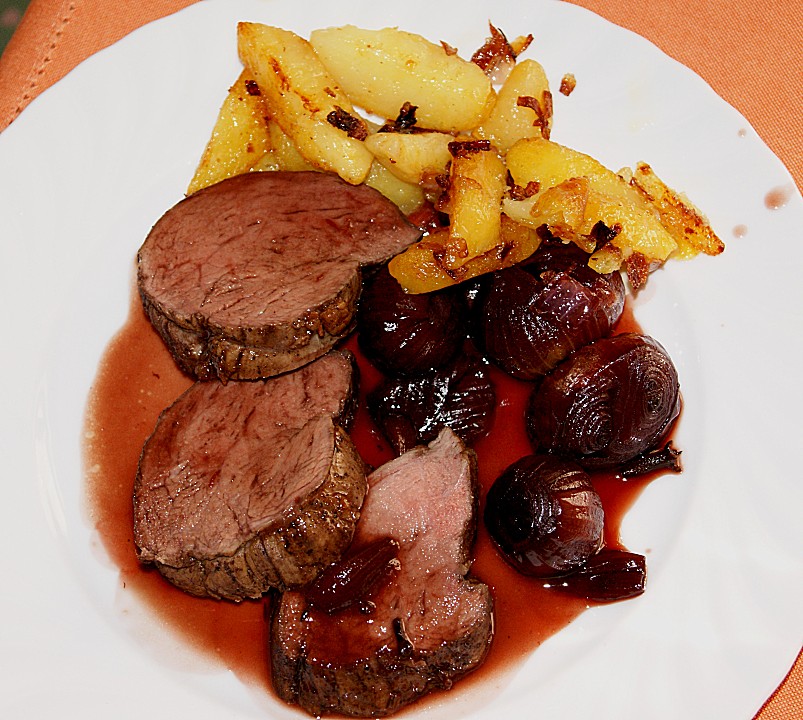 Rinderfilet auf Rotweinschalotten-Butter von Koelkast | Chefkoch.de