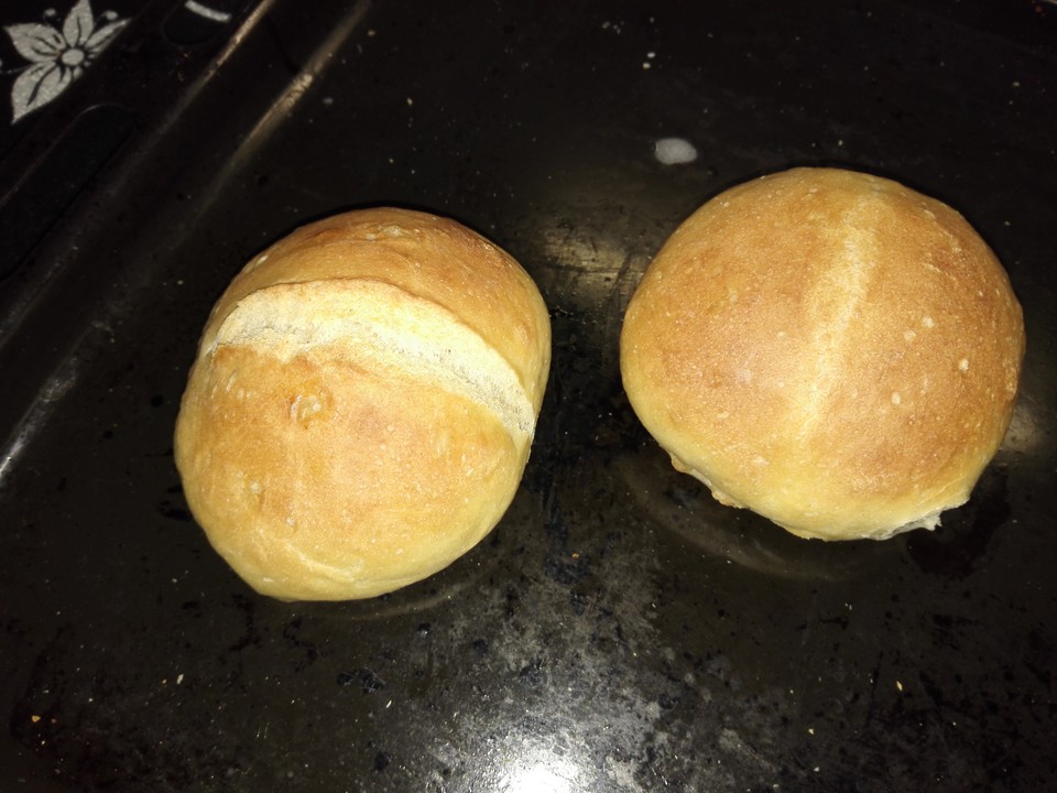Knusprig-luftige Brötchen (Rezept mit Bild) von inalina | Chefkoch.de