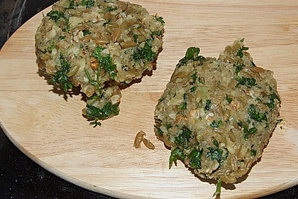Grünkern - Frikadellen mit Joghurtsauce 25