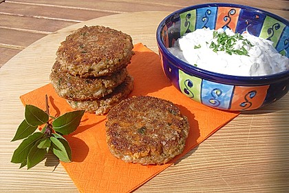 Grünkern - Frikadellen mit Joghurtsauce 12