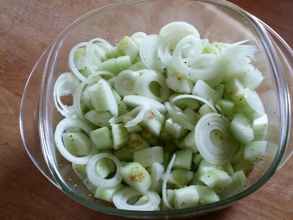 Schnelle eingelegte Gurken von kessichen | Chefkoch.de