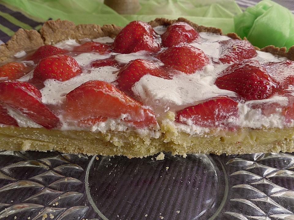 Weißer Schokokuchen mit Erdbeeren von neekanika | Chefkoch.de