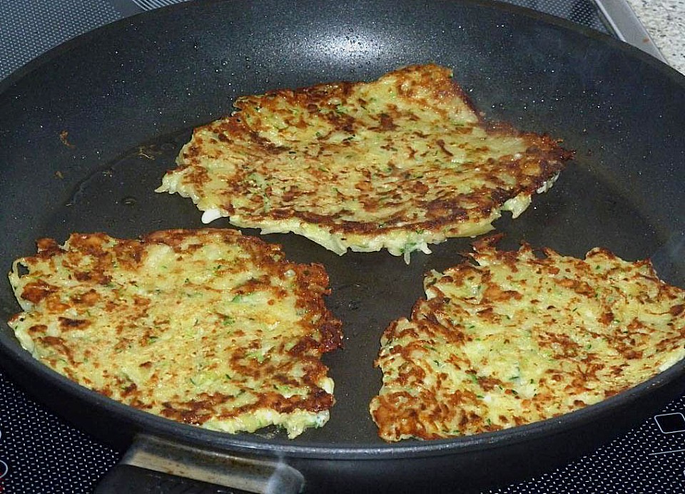 Zucchini - Kartoffelpuffer von Xapor | Chefkoch.de