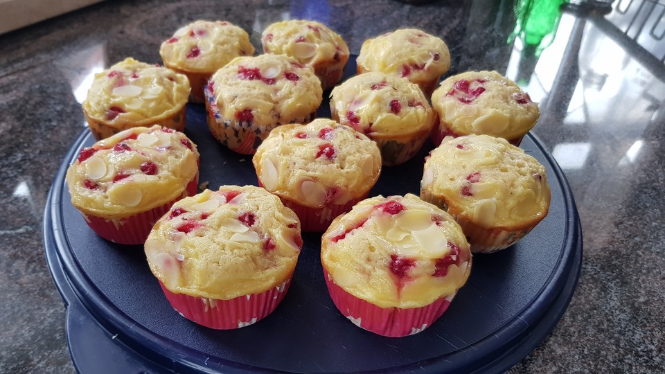 Johannisbeer - Rahm - Muffins von Marshmallow | Chefkoch.de