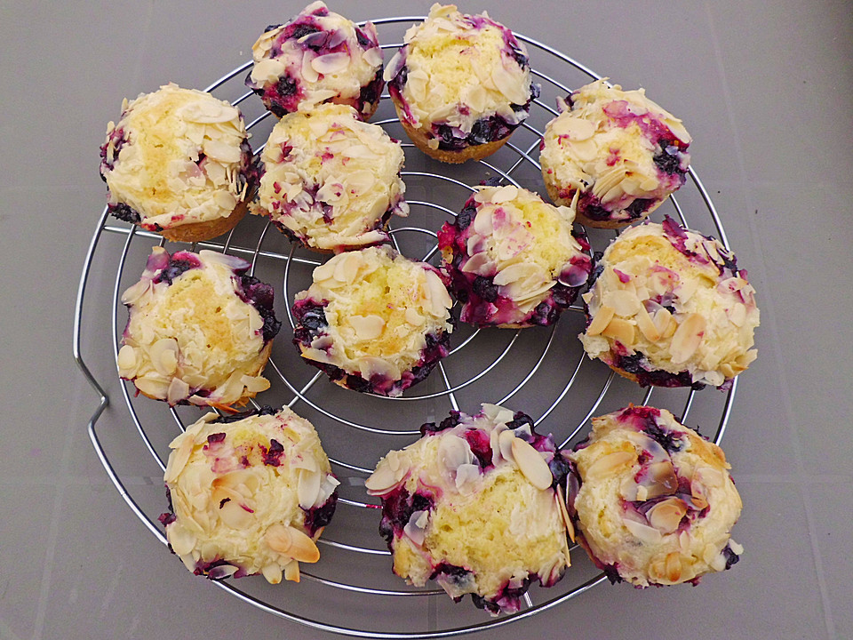 Johannisbeer - Rahm - Muffins von Marshmallow | Chefkoch.de