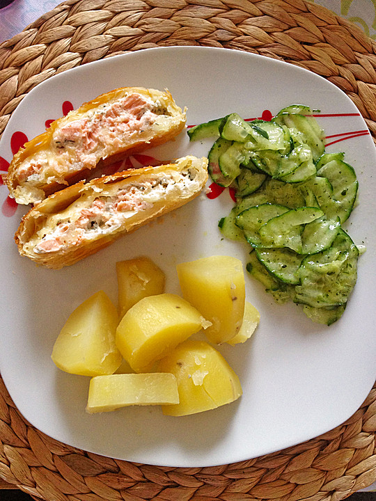 Gefüllter Blätterteig Mit Lachs Von Inichen Chefkoch De