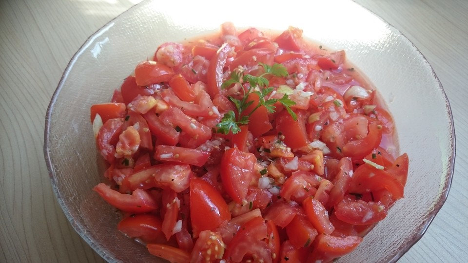 Tomatensalat für Anfänger von Rick | Chefkoch.de