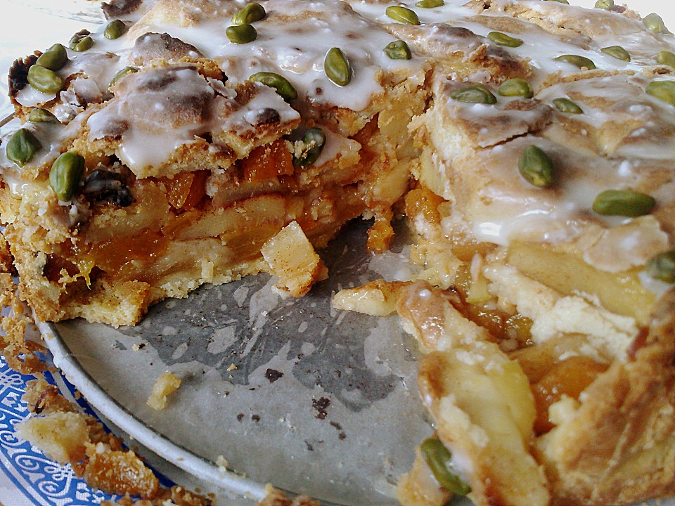 Gedeckter Apfelkuchen mit Marzipan und Zuckerguss von ulla2 | Chefkoch.de