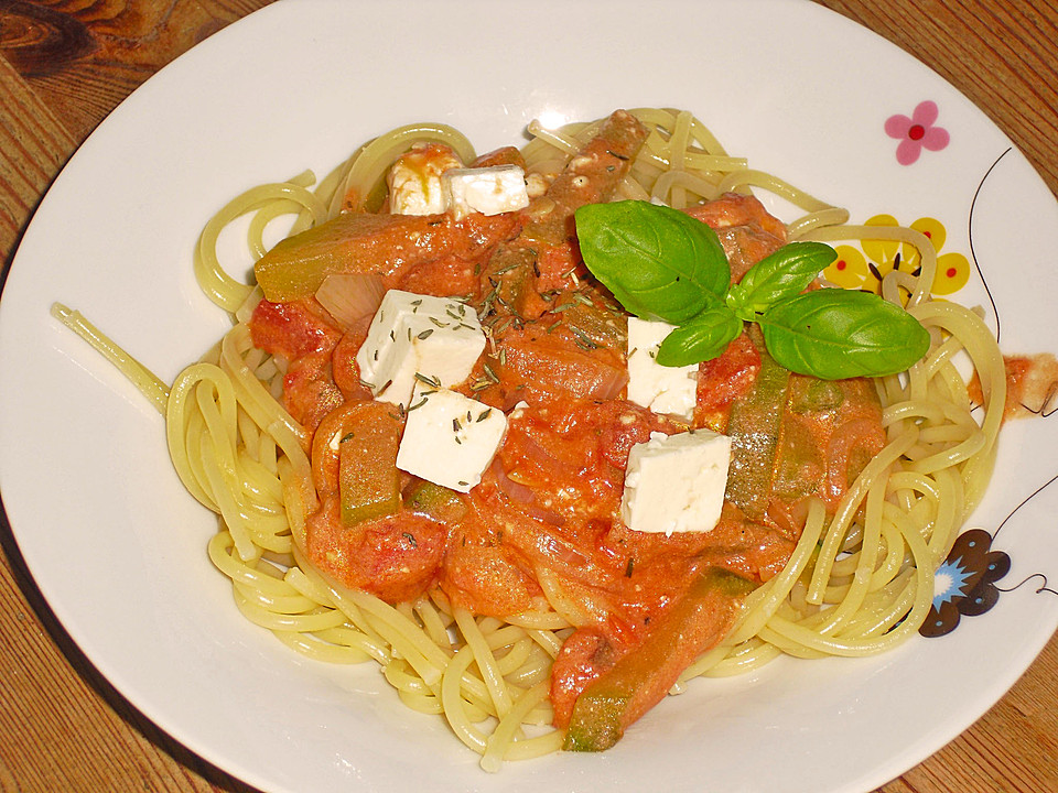 Nudeln mit Zucchini - Schafkäse - Sauce von rosinchen2904 | Chefkoch.de