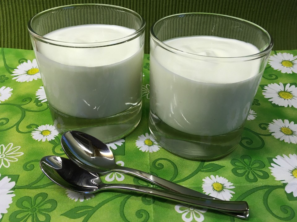 Jogurt - Sahne - Zitrone - Dessert von kathatz | Chefkoch.de Jogurt - Sahne - Zitrone - Dessert von kathatz | Chefkoch.de