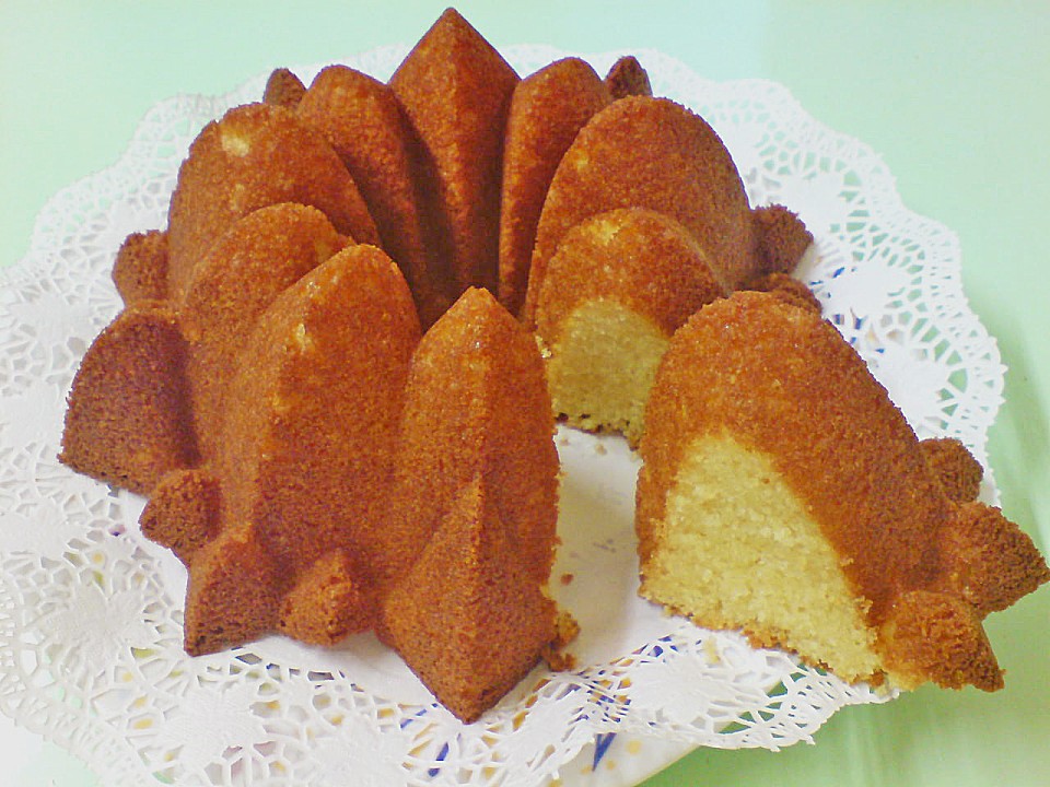 White Chocolate Almond Cake von alina1st Chefkoch.de