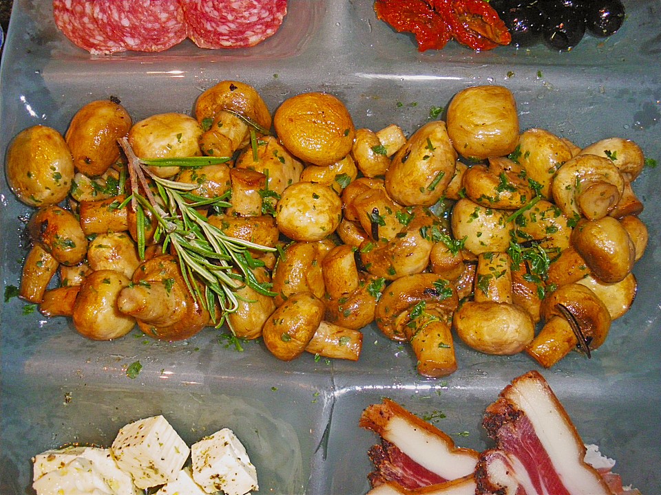 Antipasti - marinierte Champignons von FrlM | Chefkoch.de