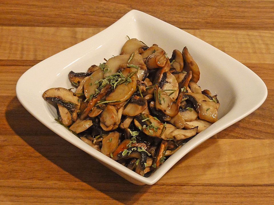 Antipasti - marinierte Champignons von FrlM | Chefkoch.de