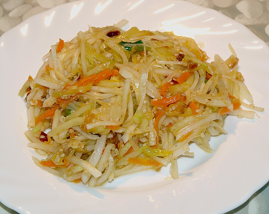 Asiatischer Rettich - Möhren - Salat von nasenbaer09 | Chefkoch.de