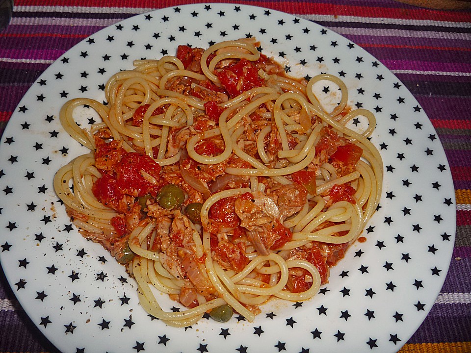 Spaghetti mit Tomaten - Thunfisch - Sauce von simone2 | Chefkoch.de