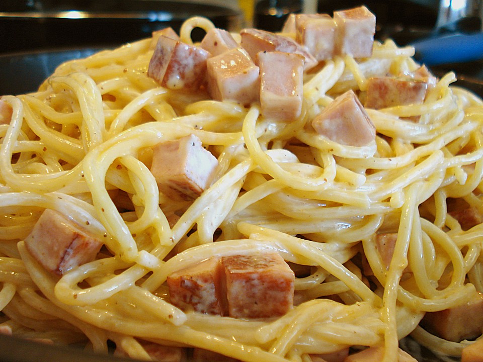 Spaghetti nach bayerischer Art von kleineSchildy | Chefkoch.de